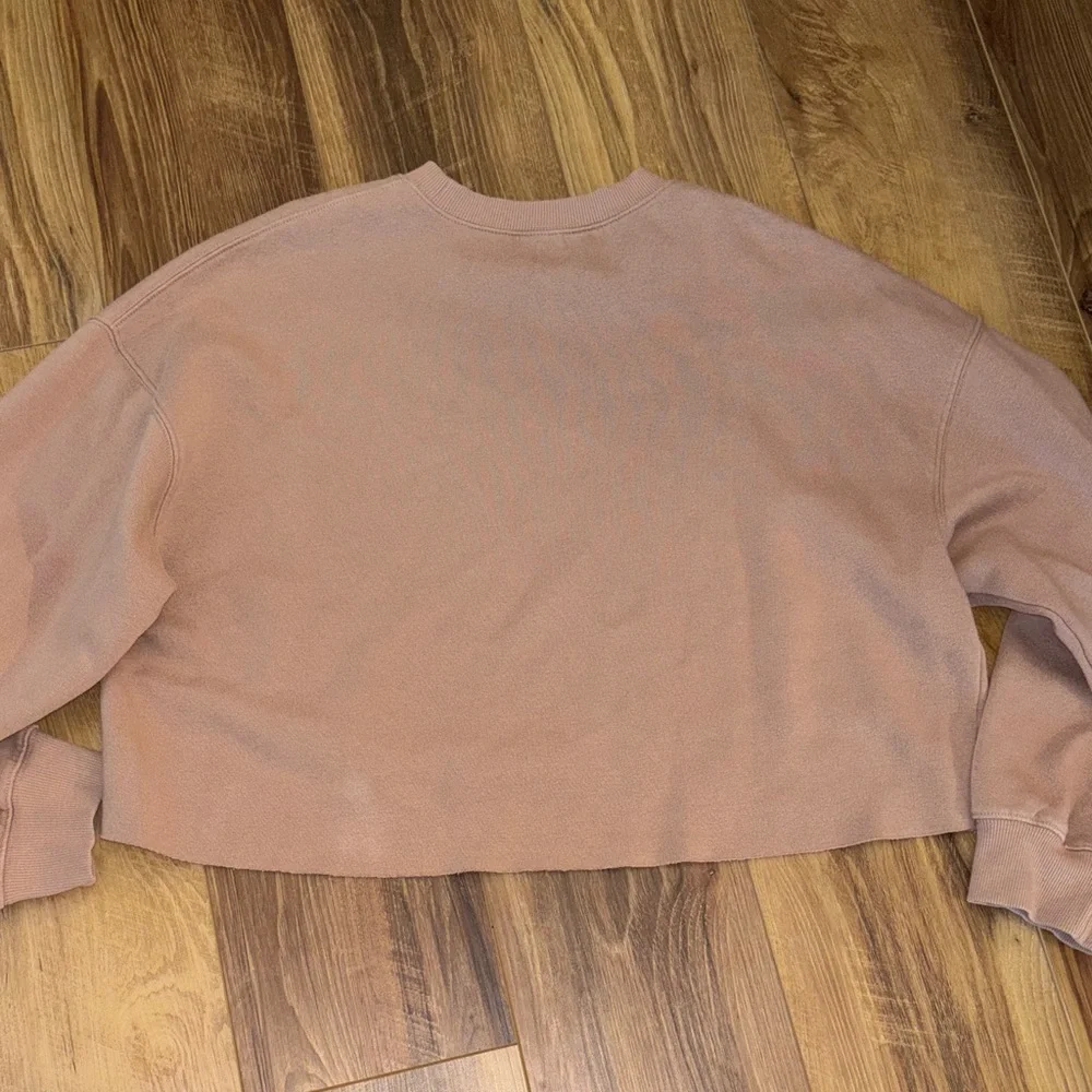 5/$25🌼 Wild Fable Tan Cut-Cropped Crewneck Sweatshirt size XL